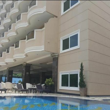 Lk Noble Suite Патая Екстериор снимка