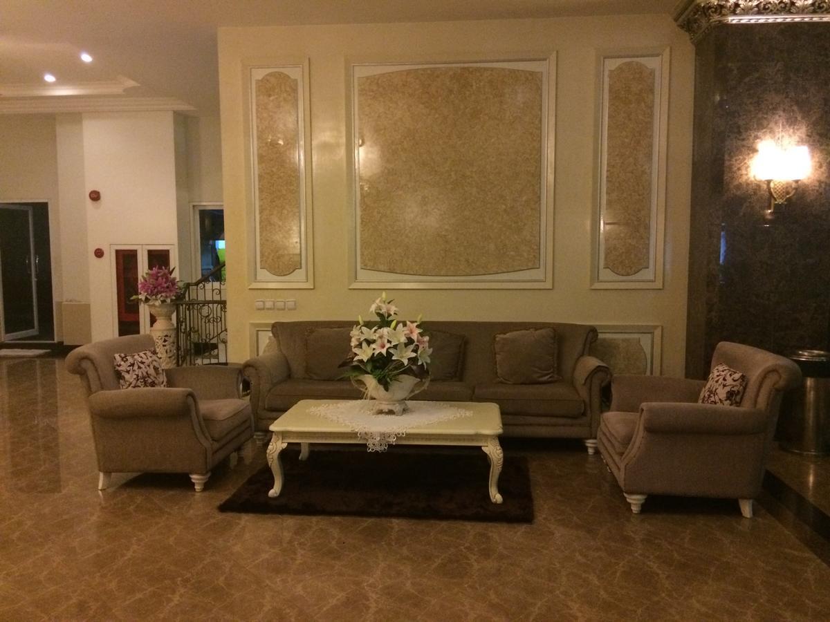 Lk Noble Suite Патая Екстериор снимка